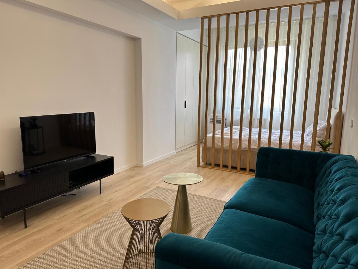 בוקרשט North Area Lake View Studio מראה חיצוני תמונה